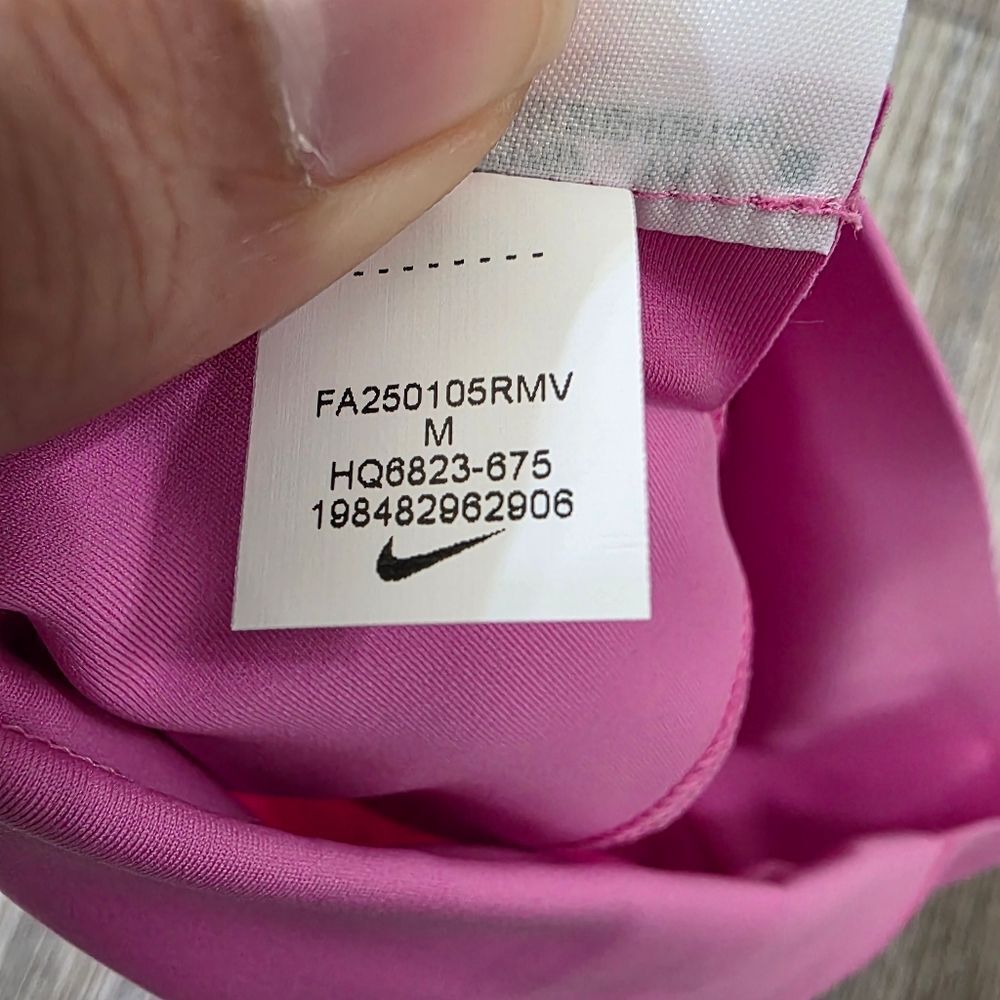 Nike Universa Women's High-Waisted 8" Biker Gym Shorts Seamless Front Pink M New - Picture 15 of 15